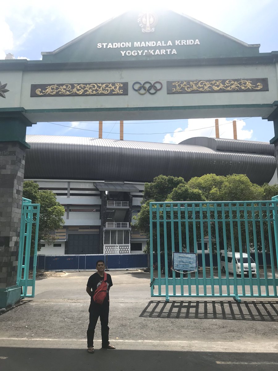 suldgkulle's tweet photo. @EkoSatriyoP MasyaAllah,,, dengan bangga BRAJAMUSTI Siap kami sambut, Saudara tua Yang Wajib kembali Ke Pangkuannya,,, KASTA Kita di Liga1,,, MATTOANGING UTARA dengan Bangga menanti Saudara kami dari Kota Istimewa #setribun https://t.co/2zoyF45LlY