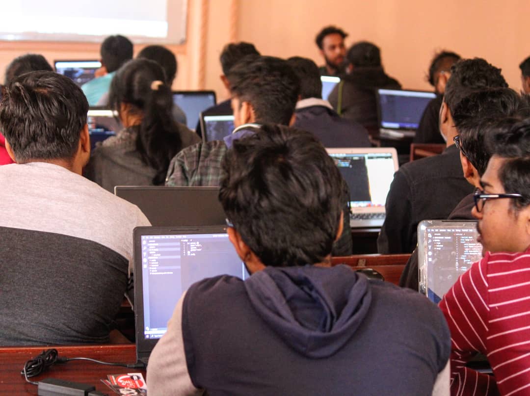 emishacommunity's tweet photo. The worthy efforts of these #hackers make this session one which has geared them all up for the next one. 
Wrapping up PART - 2 of #frontenddevelopment workshop. 
These two days have been hectic but these #hackers took this to a new level.
#UtkalHacks #hackweeks #html #css #react https://t.co/Lgk4EGRvSY