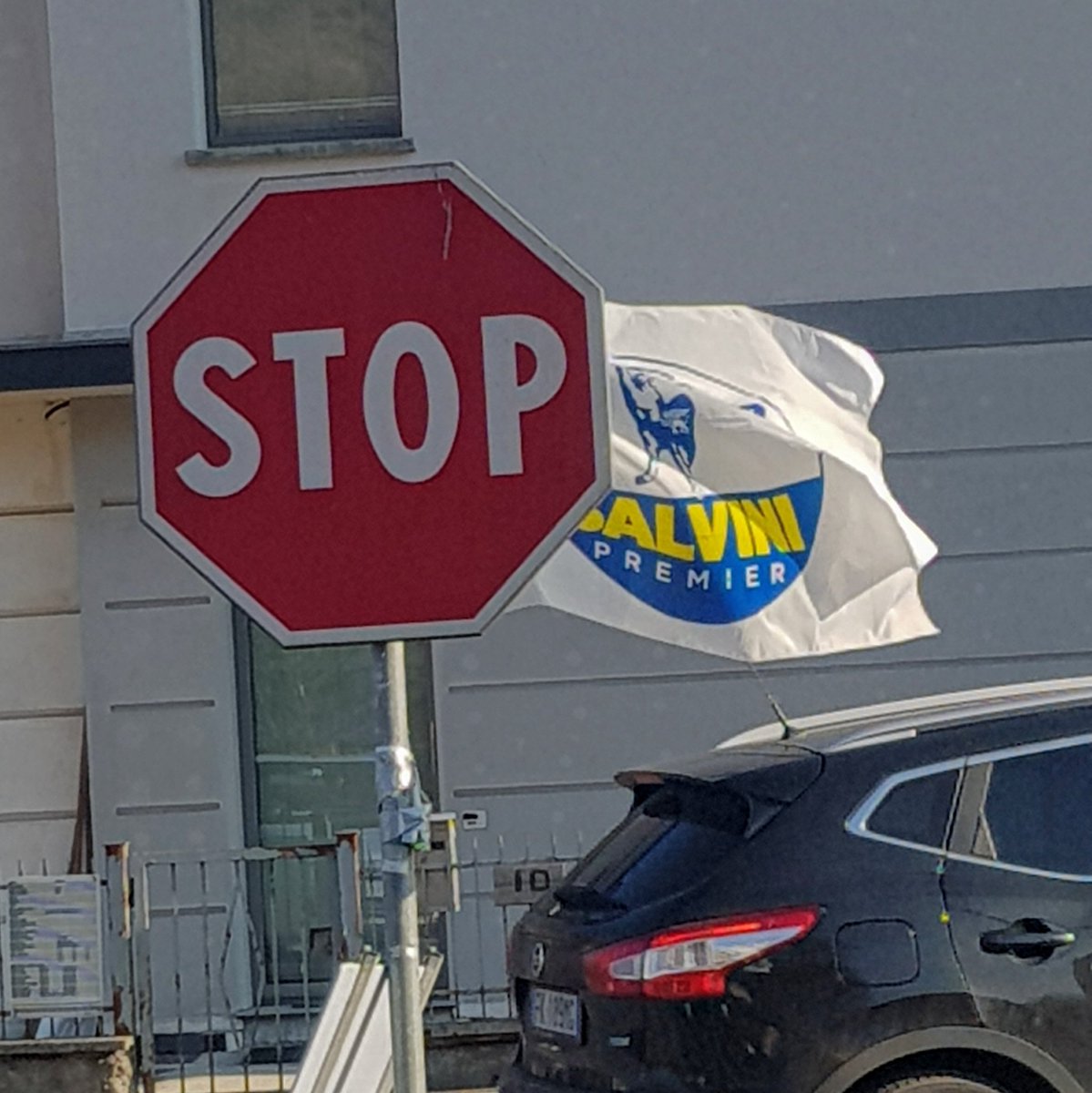 STOP Salvini premier
Esatto 😁