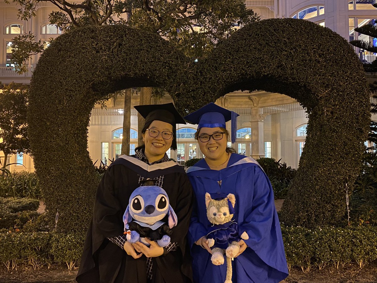klk1009's tweet photo. Ten years friendship💕💕 https://t.co/qYAZZsxAul
