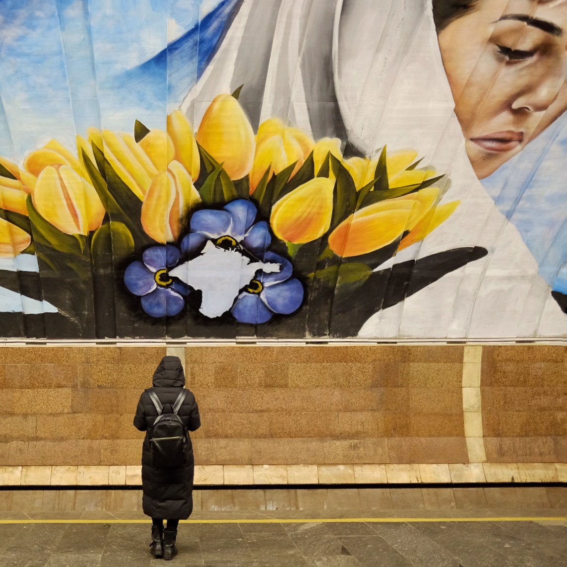 yomadic's tweet image. A few more Kyiv metro shots... Hanging out with @dustinmain yesterday, this time with my actual camera (Fuji for the curious). #kyiv #sovmod