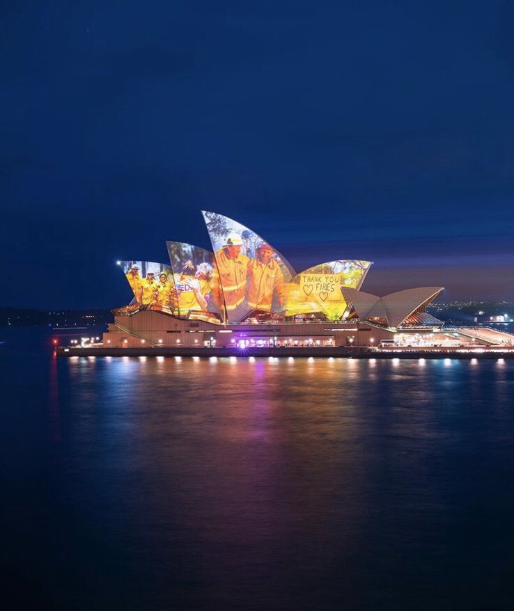 sharonbannerton's tweet image. Sydney Opera House sails are illuminated in support of the bushfires in Australia and the firefighters defending them #wildliferescue #animals #AustralianWildlife @SydOperaHouse #AustralianFires #firefighters #AustralianBushfireDisaster #AustraliaBurns #AUSTRAILIA