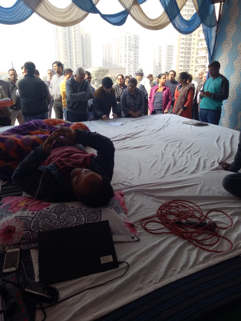 75_sec's tweet photo. Day 2 of hunger strike. Sec 75 residents demand Noida Authority to take over the development of sec 75
@CeoNoida @noida_authority @CMOfficeUP @TOINoida @HTNoidaGzb @MoHUA_India @AmarUjalaNews @ABPNews https://t.co/2e3Dth7mo8