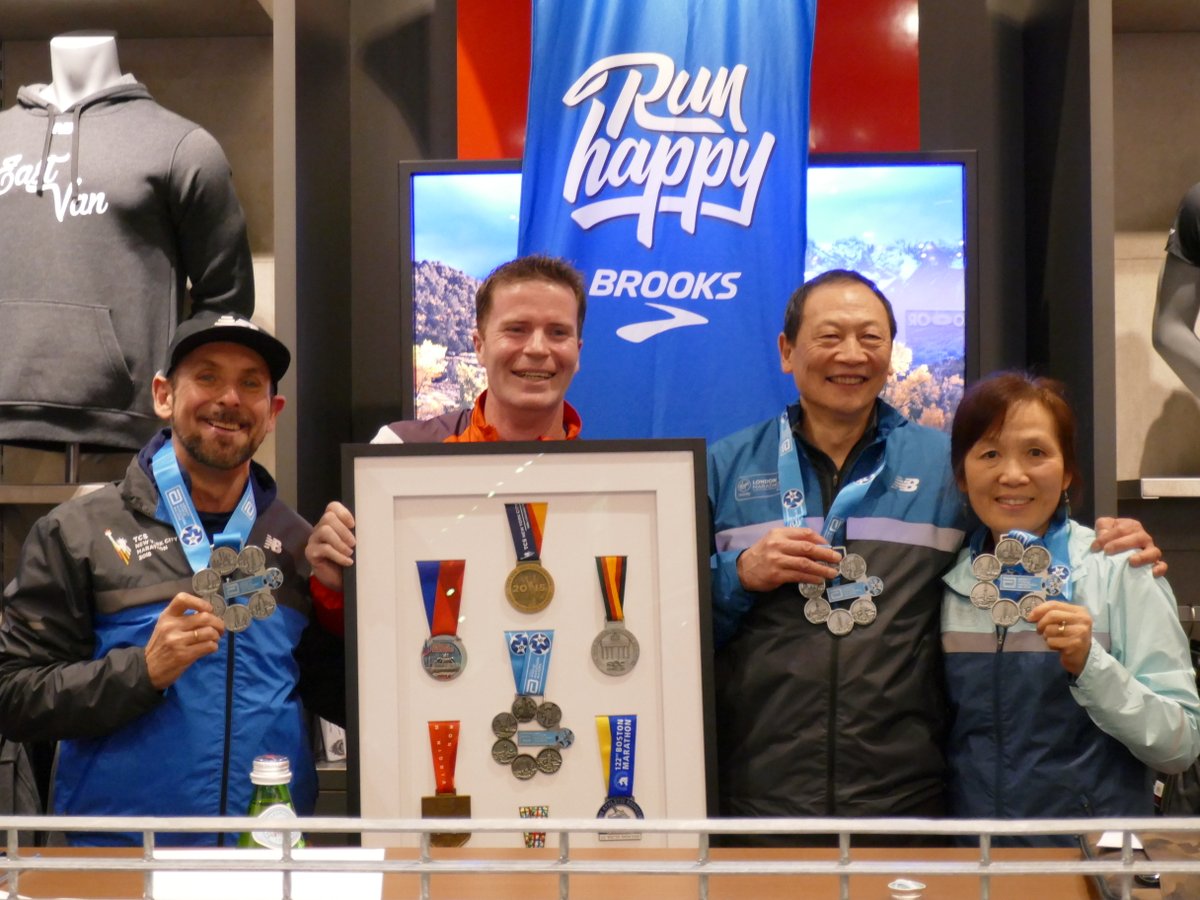 debrakato's tweet photo. Some photos from the @ForerunnersVan Main @WMMajors Talk, January 11, 2020! Presentation by 4 local six-star medal holders and sponsored by @BrooksRunningCA!
https://t.co/2KMqRhAcmi
#forerunnersmain #worldmajormarathoners #vancouver #sixstarmedal #runhappy https://t.co/m3Zv9eKEi8