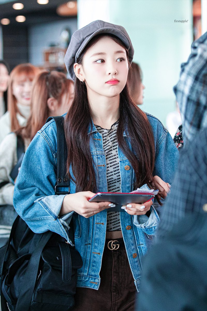 FirstApple_'s tweet photo. #이달의소녀 #이달소 #loonatheworld #LOONA #이브 #Yves #수영
🐥 https://t.co/F4dOQvaJOs