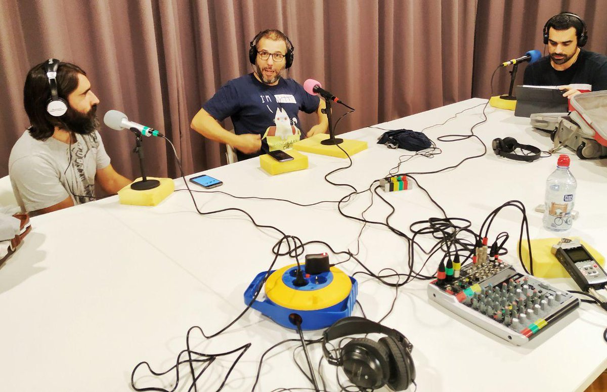 Programa 3x05 de <a href="/_rantpod/">rantpod</a>  - Pair programming, mujeres en la programación, herramientas para pair programming, Agile, Single threading
open.spotify.com/episode/1MqPHb…

CC:
Pepellou <a href="/pepellou/">♜ Pepe Doval</a>
Carlos <a href="/carlisgg/">Carlos García</a>
David @dvilchez
Pedro <a href="/pedrovr_/">Pedro Vale Ramos</a>