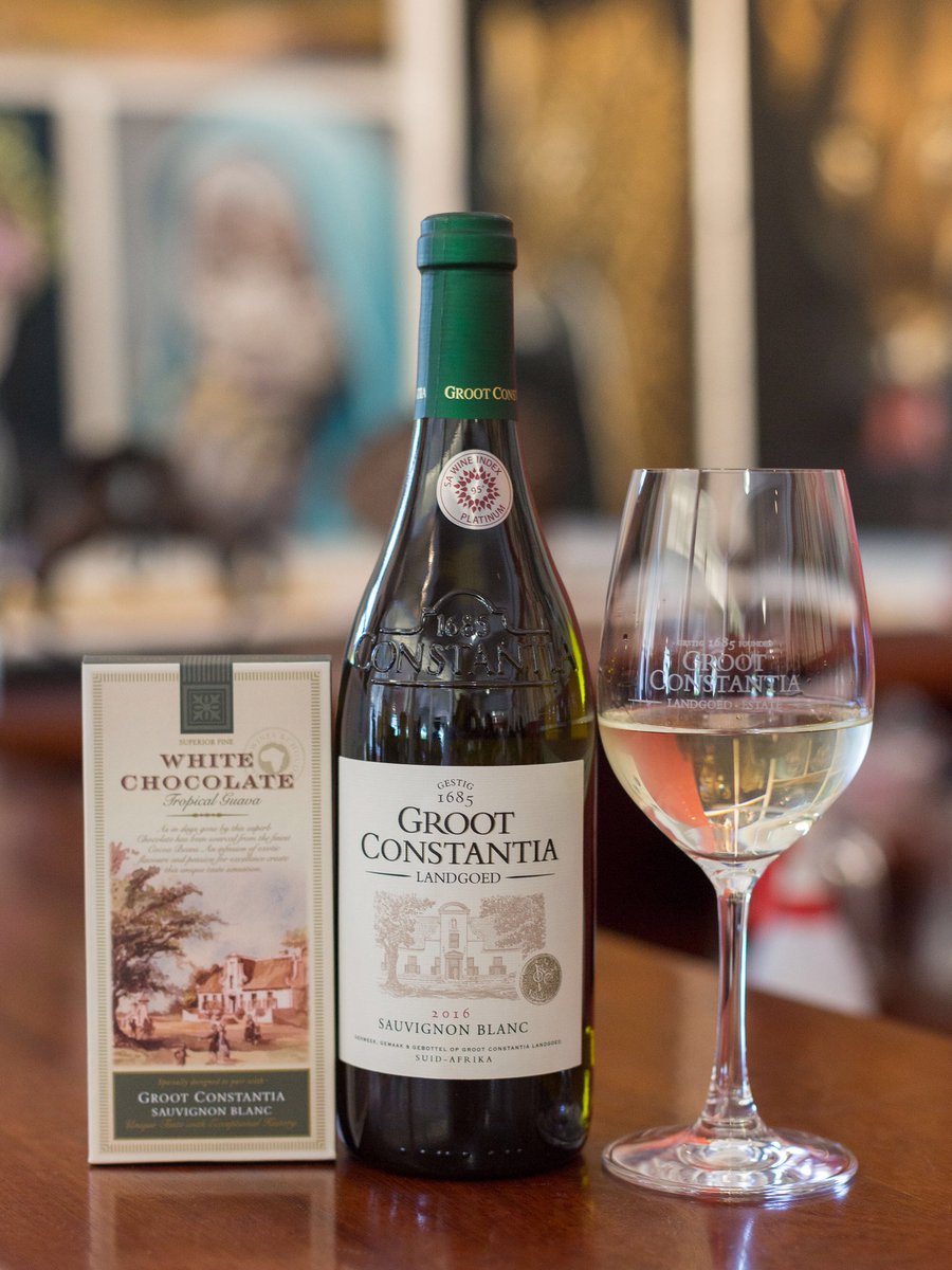 GrootConstantia's tweet photo. Groot Constantia wine and chocolate pairings are legendary. Can we tempt you? Our Sauvignon Blanc thrives on the cool ocean breezes, and this light, crisp, fruity wine is a dream with the silky smooth chocolate. This is exactly what summer should taste like. #GrootSummer https://t.co/6fGi1MGQPy