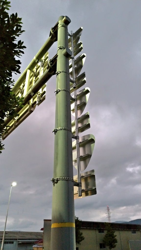 kumacon's tweet photo. 国道27号完走(^_^)v
そして、敦賀市の4連おにぎり‼️
実物を見るとより嬉しいですね
ここを左折して、次はR161走ります👍️
#国道標識
#R8 #R27 #R161 #R162 https://t.co/5TsyotHTGB
