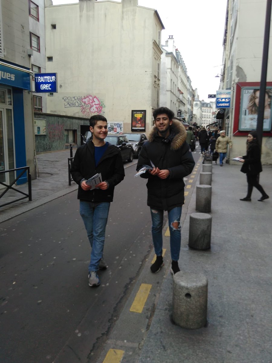 Ce matin, à la rencontre des riverains du quartier de #Passy avec mon équipe. 👍💪 Les tractages continuent pour convaincre les habitants de choisir #unnouvelélanpourle16ème ! Merci à ma dream team ! 🙌👏🙏