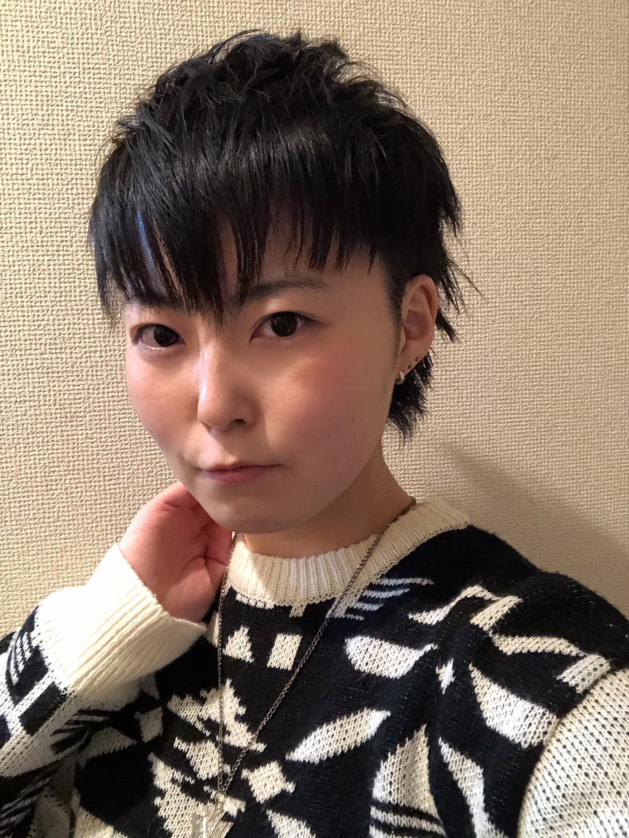 nuts_iz_me's tweet photo. 髪型変えた！
ベリーショートウルフ

#imaii https://t.co/RmN0J4qlnd