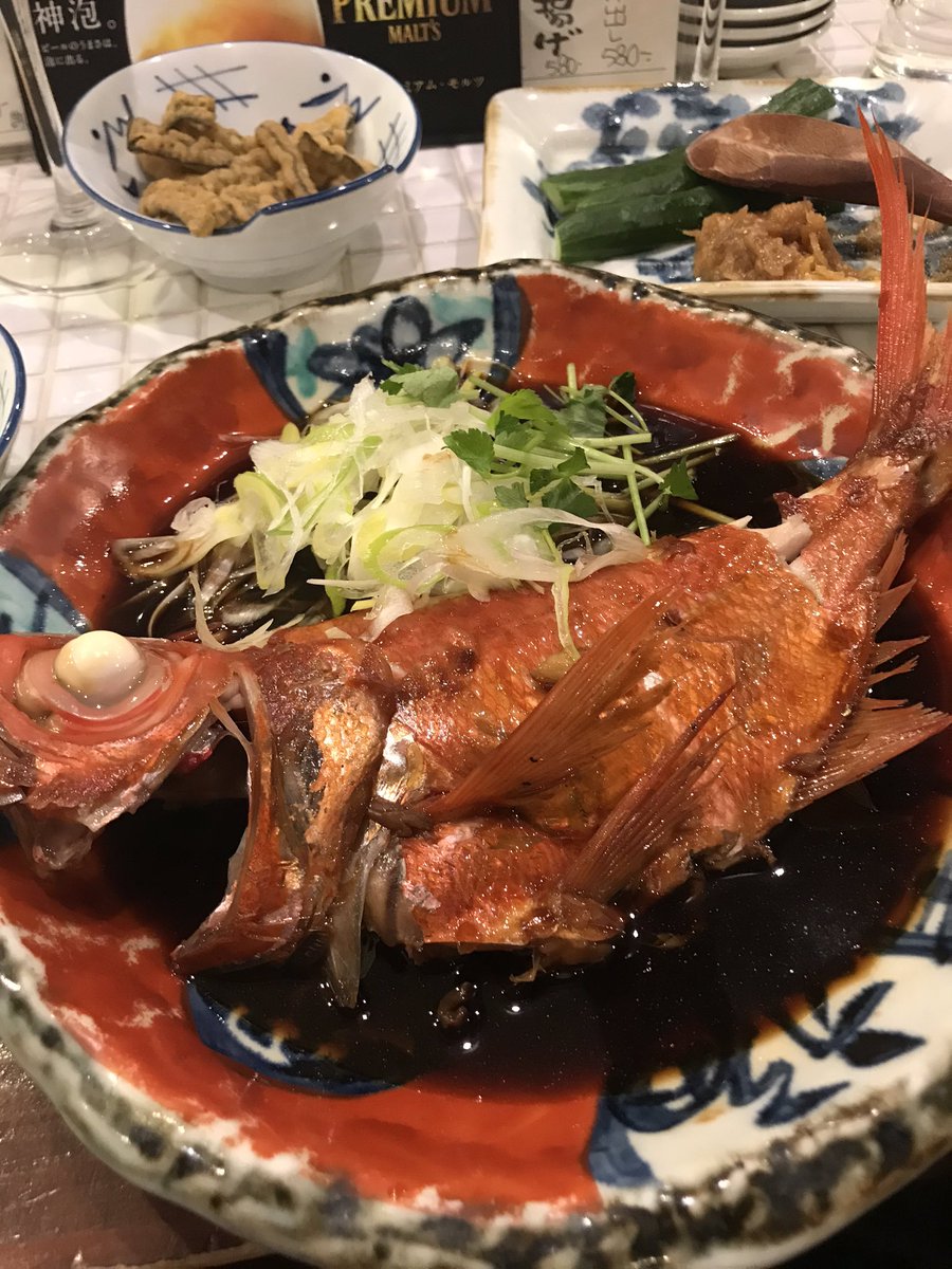 cumaronia's tweet photo. 金目鯛煮付け¥980
甘過ぎないキリッとした味付け
ネギたっぷり
#魚屋ツキアタリミギ　#北千住　#居酒屋 https://t.co/PKhxvdz6XI
