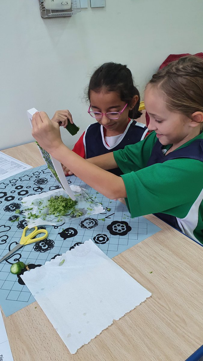 VHPS_STEAM's tweet photo. The cooking has started in @VHPS_Year4. This week we have made 3 healthy dips, and remembered our good food hygiene. #VHPStem #schoolstories #VHPSlifelonglearning #smallschoolwithsoul https://t.co/Tet9EhlJet