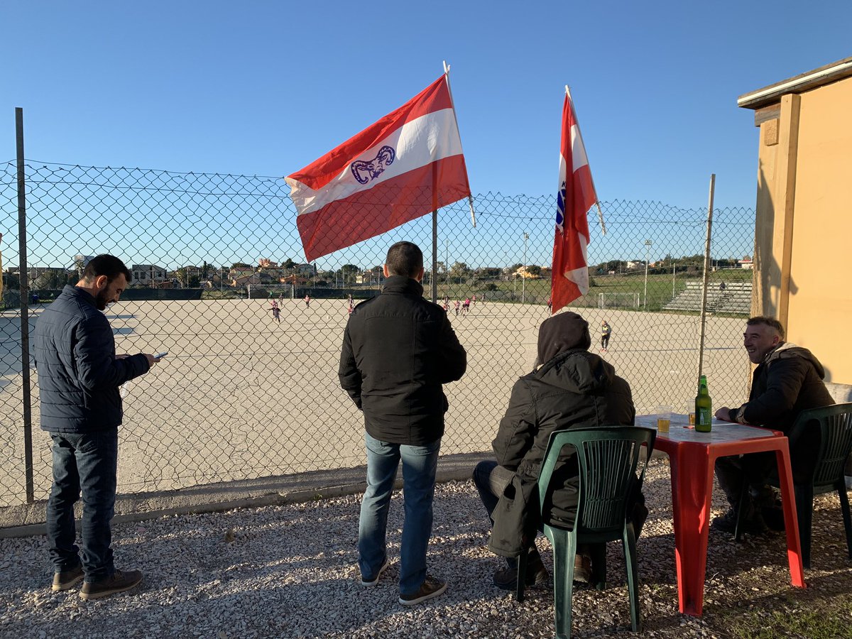 sandalia99's tweet photo. Anche ieri sconfitti, ma mai abbattuti. Avanti mufloni!
#forzasandalia #sassari #calciopopolare https://t.co/TnbsDOUtnj