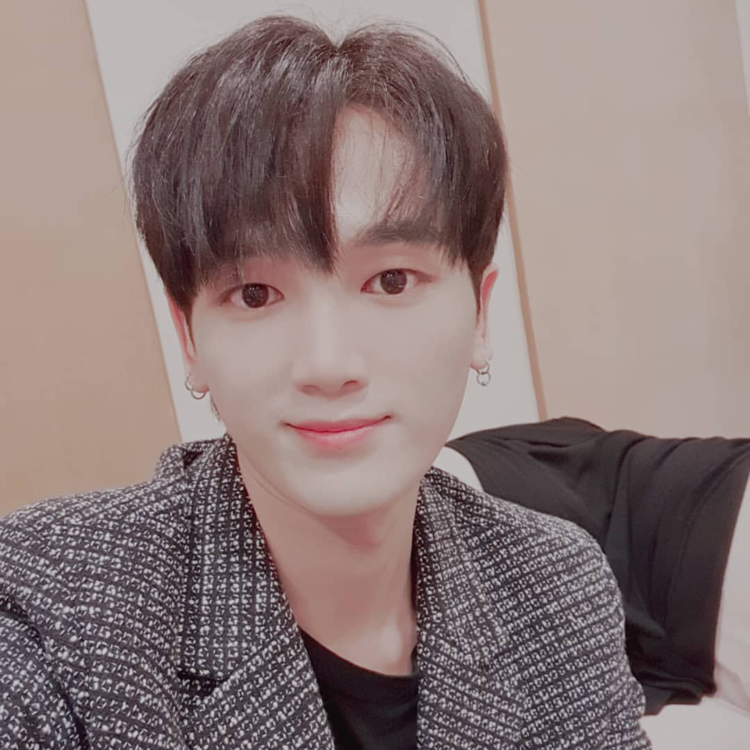 Apb_Kappafr's tweet photo. [INSTAGRAM] - 200112

"Je suis bien arrivé en Corée~~
Alpha, je suis heureux et vous remercie d'être venu à notre rencontre aujourd'hui.😉
Le Vietnam était une bonne expérience.
Je reviendrai, c'est certain.
#알파벳 
#alphabat #beta #epsilon #kappa #gamma #lambda  #vietnam " https://t.co/2nHtebJsFg