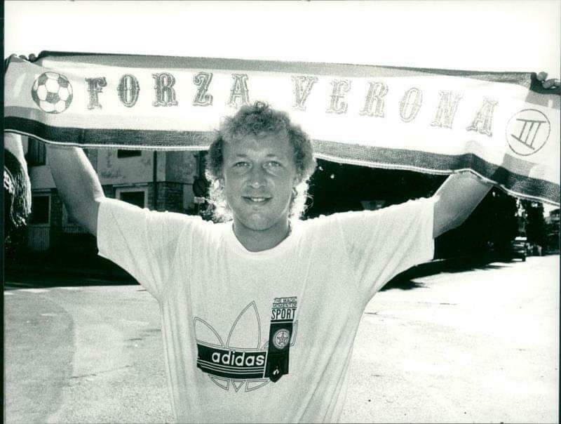 VeronaArb's tweet photo. HBD to former @HellasVeronaFC midfielder Robert #Prytz, who turns 60 today.

(1989-1993)
Games: 132
Goals: 24 https://t.co/LuGWdoBwc3