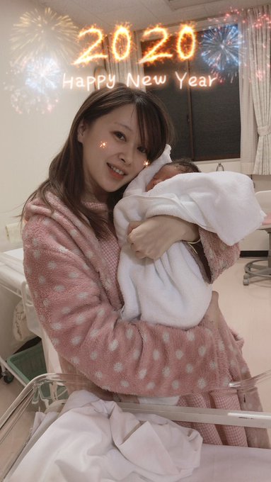 入院最終日はこのメンバー(&cap;*&acute;ｘ｀*&cap;)  気持ちよく退院できる！ 二人ともありがとう♡ https://t.co/vJe2gzkRxy