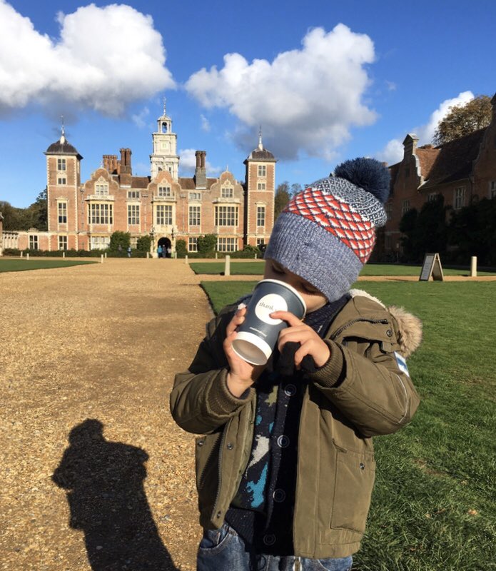 clarap79's tweet image. Happy 125th Birthday to the National Trust. Whether we are home in Norfolk or on holiday in Cornwall we love visiting! #happybirthdayNT @BlicklingNT #stmichealsmount #holywellbay