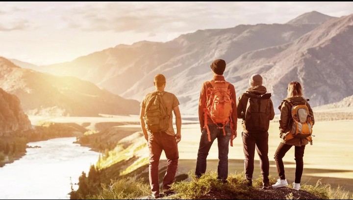 telleven0310's tweet photo. Travelling with friends is the best. https://t.co/QrnGuNqv6T