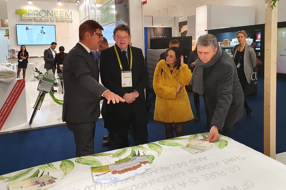 El presidente de la Generalitat <a href="/ximopuig/">Ximo Puig</a> anunció en <a href="/heimtextil/">Heimtextil</a> la creación de una Mesa sectorial del textil atendiendo la demanda de la patronal @ATEVAL_ 👏🏼