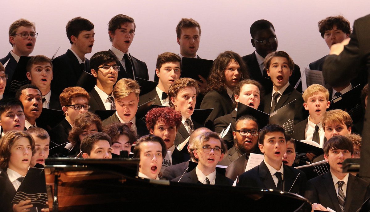 momsharonb's tweet photo. @PemSch_news @Pembroke_Titans Some magic happened at #SEMMEA Senior District Music Festival yesterday. #TitanPride https://t.co/LI9UI54AGc