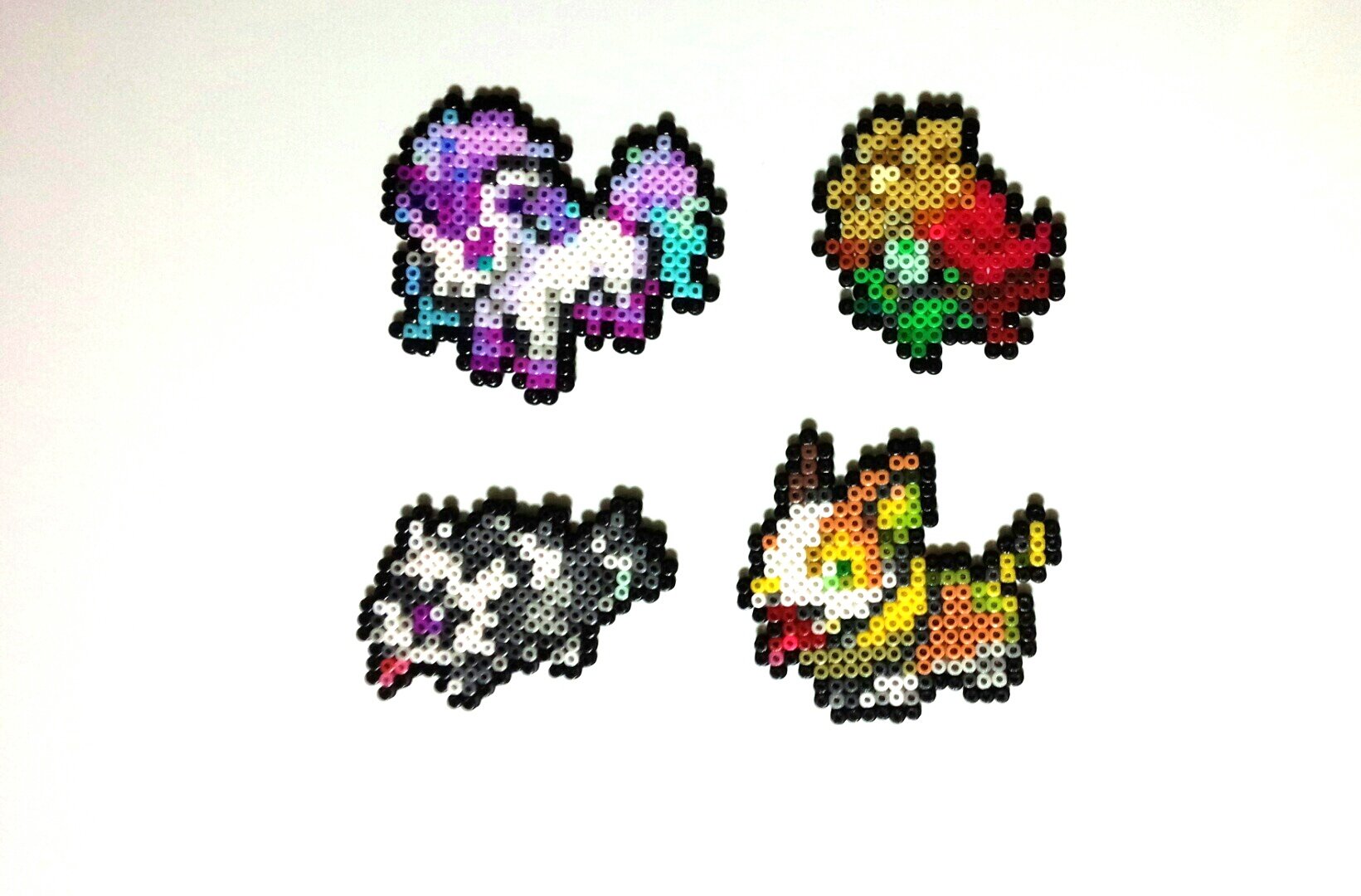 ポケモンアイロンビーズ けい En Twitter 今日はガラルポニータ ヒメンカ ガラルジグザグマ ワンパチを作ってみました V アイロンビーズ ポケモン ポケモン剣盾