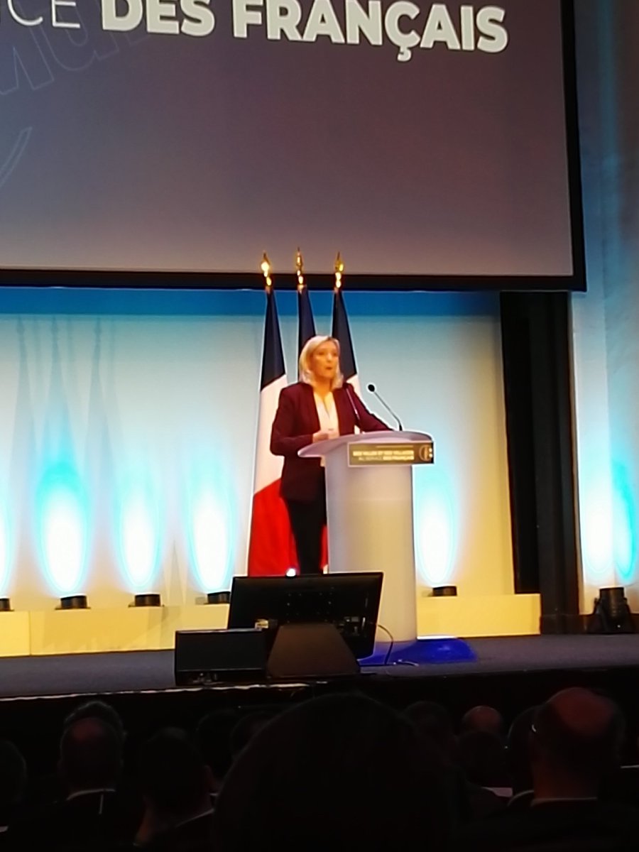 ChLECHEVALIER's tweet image. Pour les Municipales, @MLP_officiel plaide pour :

- répartition des activités sur TOUT le territoire
- l&apos;utilisation des imprimantes 3D, des téléconférences &amp;amp; autres outils de progrès pour un LOCALISME, respectueux de la planète &amp;amp; de la vie des hommes

La #Datar va renaître !