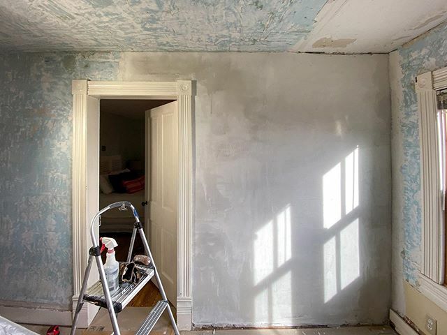 OldTownHome's tweet photo. First coat toward a beautiful plaster hallway. We’re using #Takcoat from @limeworks.us as our base coat rather than #Structolite this time around. After completing about 8’ of wall, color me impressed. Besides the driving benefit that Takcoat is #limepla… https://t.co/2ega2xjZ7o https://t.co/IbMfhFUiSy