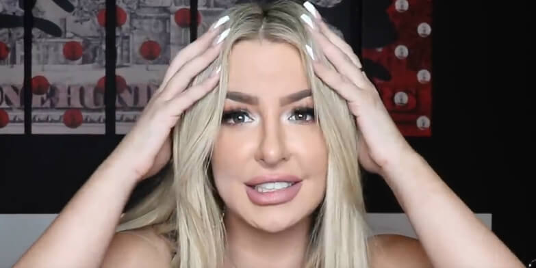 dailydot's tweet photo. Tana Mongeau promises to wear all her clothes following TikTok ban: https://t.co/HYPgKgdFzc https://t.co/xksQDdJqhb