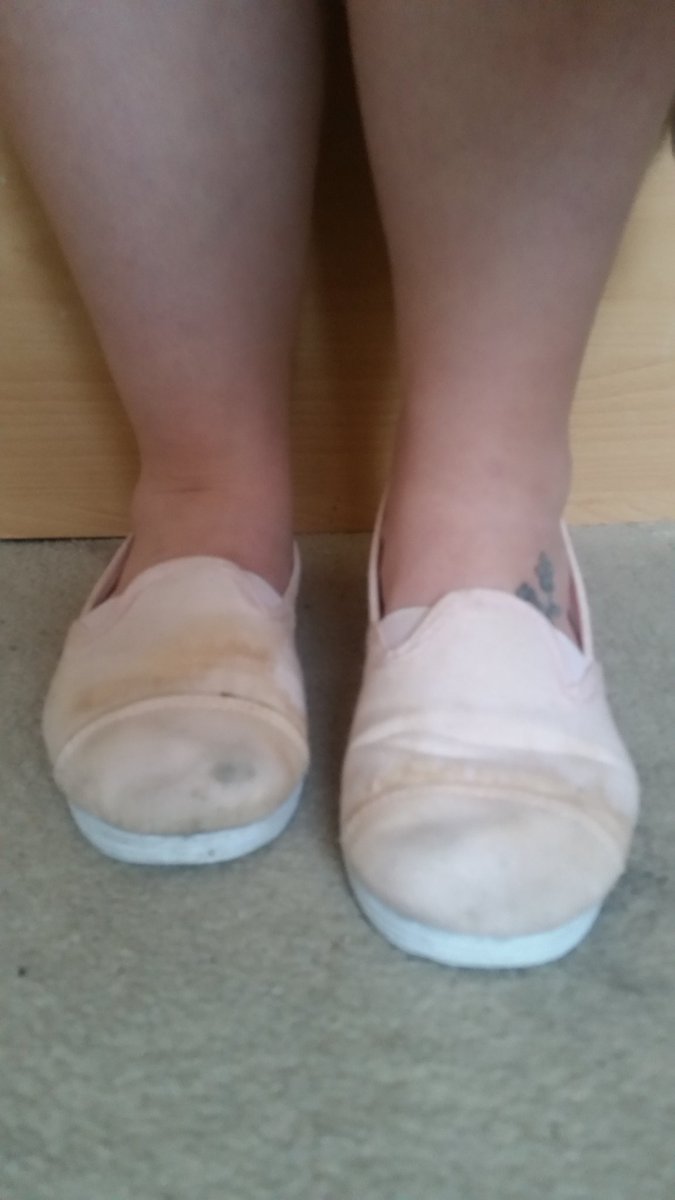lmyfeet's tweet photo. Was thinking of putting these on ebay but thought I'd try here first DM me and #makemeanoffer
#smellyshoes #smellyfeet #stinkyshoes #shoesforsale #feetfetish #dirtyshoes #stinkyfeet #feetforsale #oldshoes #wornshoes #wellwornshoes #toeimprint #makeanoffer #smellyshoesforsale https://t.co/RuusBUDxU8