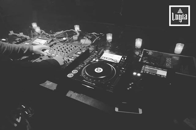 decodingchaos's tweet image. Ritual de techno 11/01/2020 @logiaminiclub on tour
#techno #party #logia #music #club #underground #djs #photo #dark ift.tt/35GMK9m