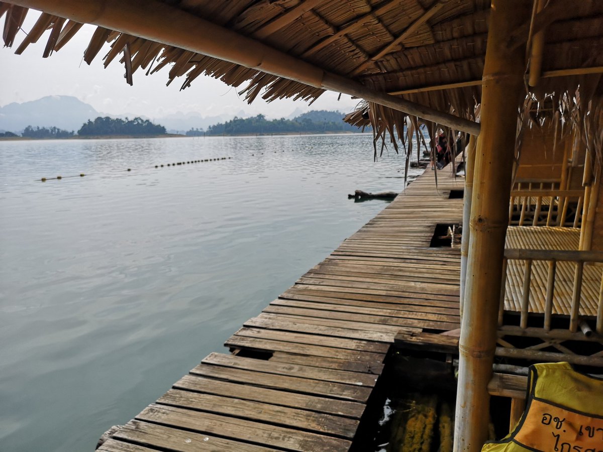 alex_staniforth's tweet photo. Hostelling Thai-style in Khao Sok. No showers (just jump in), power off by 10pm and no WiFi, only card games. 

What d'ya reckon @YHAOfficial @hostellingscot? https://t.co/C23Xo6dECC
