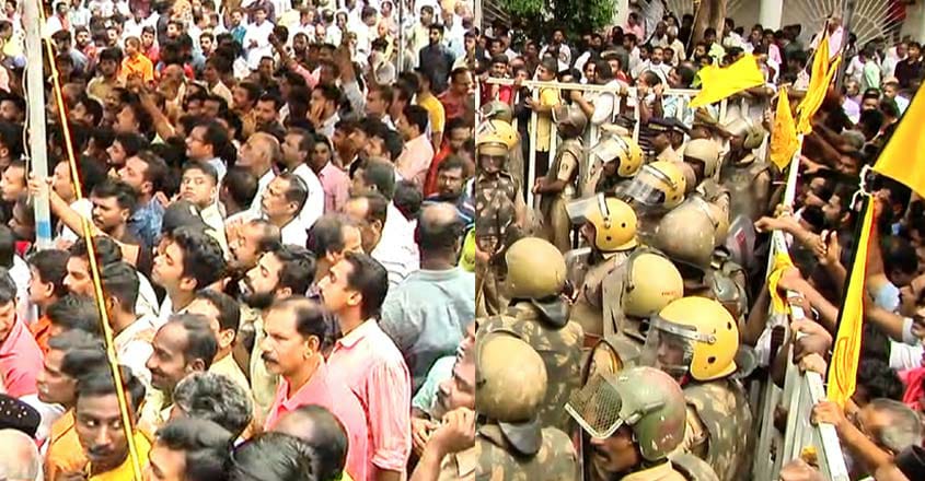 SeenaSanthosh1's tweet photo. In the absence of a civil law, Indian Orthodox goons got chance to capture churches. They twisted truth, destroyed values, we request to enact  #ChurchAct for social justice @CMOKerala @IndianExpress @the_hindu @SitaramYechury @Oommen_Chandy @DBIDaily @vijayanpinarayi https://t.co/yvWHwN2Oks