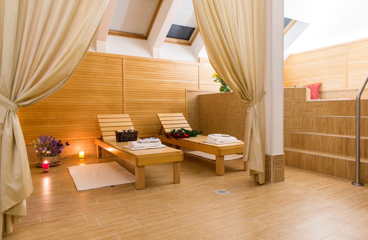 SevenDaysPrague's tweet photo. Did you know that if you book your stay in one of our Junior Suite rooms that you will get one hour of sauna and jacuzzi for free ? Come and check it : https://t.co/8EemvL7aEl #hotelsevendays #prague #wellness https://t.co/zd0F4AEn7B