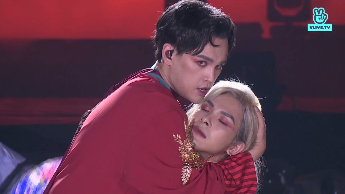 shadow_ladies's tweet photo. Quan said his performance was not good so he was sad and disappointed. But to me he is a great person, always effortless and passionate. Please, don't hurt him. 
#Nguyentrantrungquan #DenisDang #canhba #tutam https://t.co/Jjlz7ixnJT