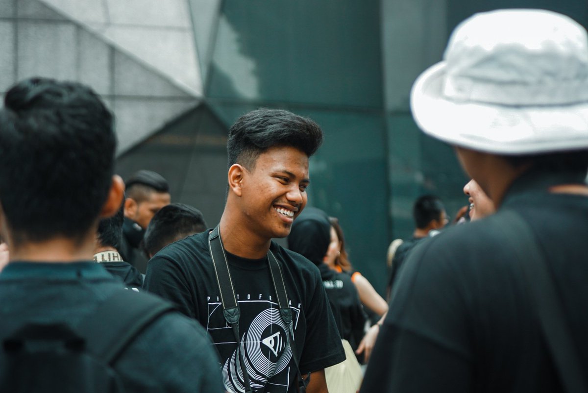 Afdlizan's tweet photo. Hari yang seronok dan tak sendu walaupun kena marah dengan abang berbaju stripe France, moga berjumpa lagi di lain meetup.
#megaoutingmy
#megaoutingtakeover https://t.co/3fj5inV3kQ