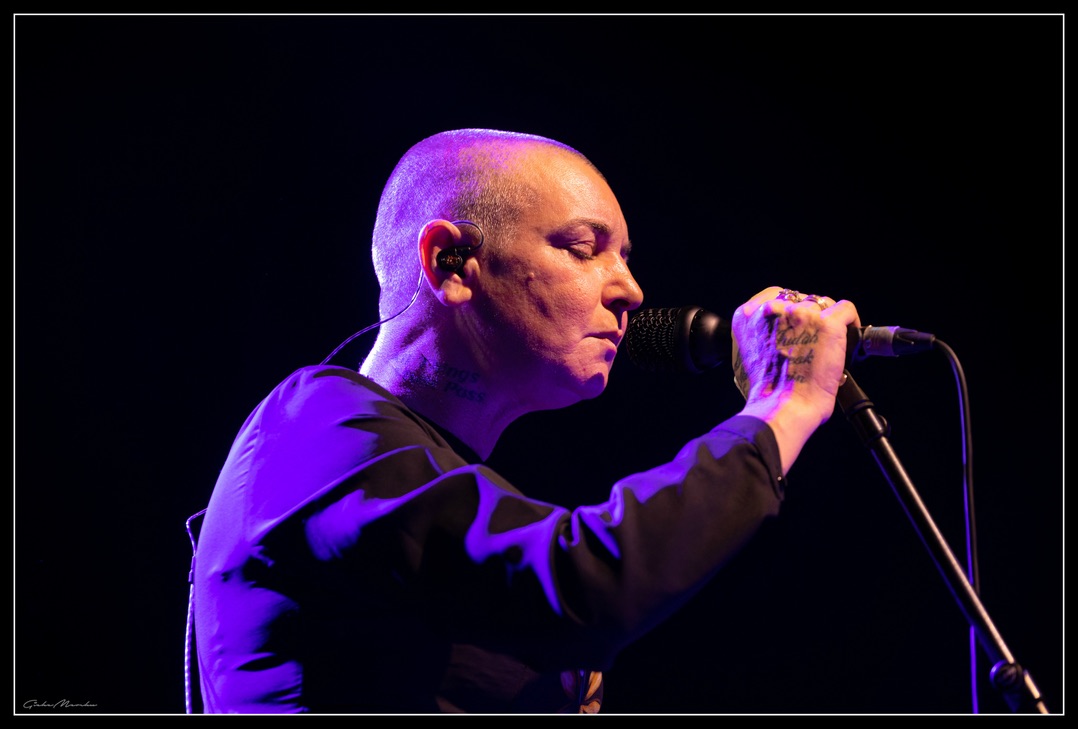 GiekeMerckx's tweet photo. Sinead O Connor aka Shuhada Sadaqat ... @MagdaDavitt77 @HetDepot @SineadOconnorHQ #Belgium #NothingComparesToU #legends https://t.co/0lSkrDMH09