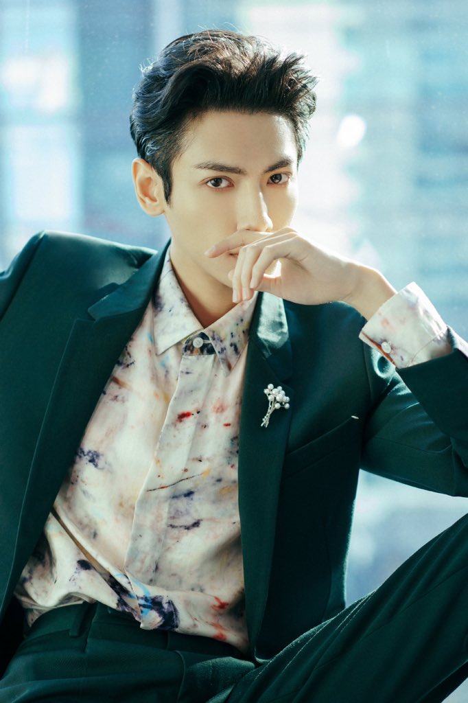 лео ло китайский актер. лео китайский актер. ло лео актер китай. ло юньси актер. лю юнь си актер.