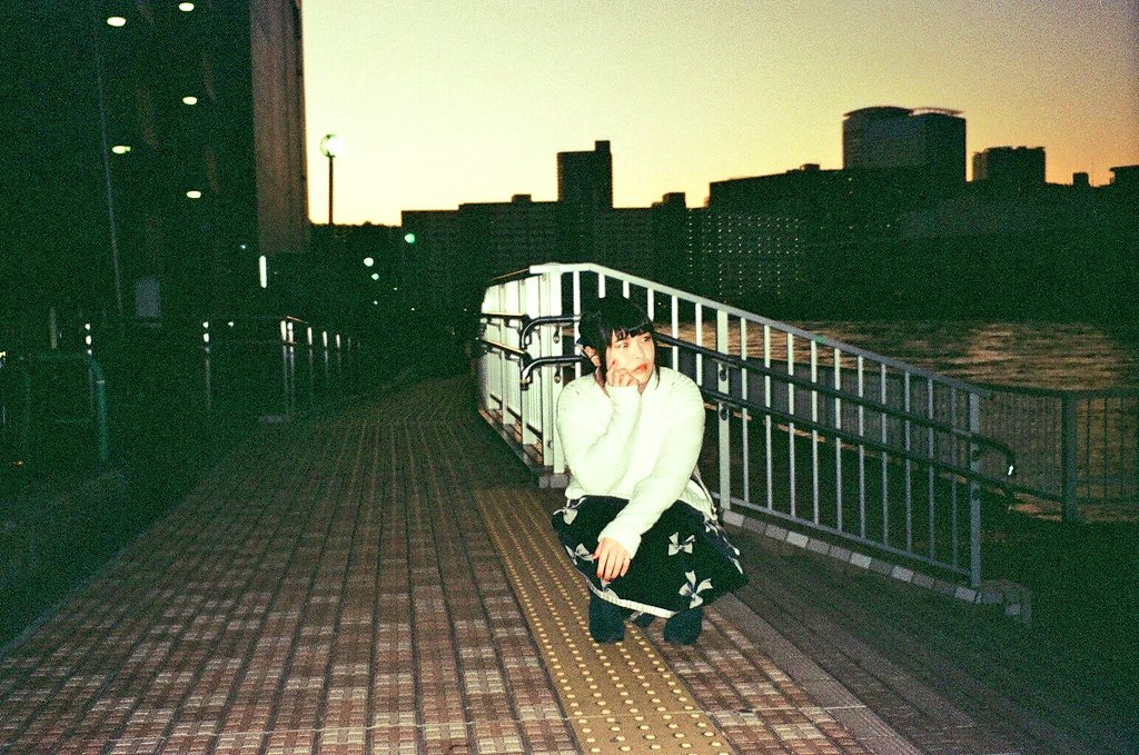 novustojkovic's tweet photo. 「riversaid dream」
zeiss vT lomofilm kyossera
夢見る君のリバーサイド。
#被写体 #portrait #filmphoto #zeiss #variotesser #shootfilm #keepfilmalive #夕暮れ #東京
#riversaid #kyossera #sunset
#tokyo #filmphotography
#film #印画紙 #photo #写真 #Фото
#ポートレート #夕焼け https://t.co/F6mkQiUPn6