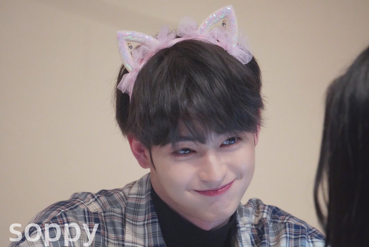 ____spy's tweet photo. 200104  🐰🌷💓☁️

#준섭 #신준섭 #배우신준섭 #ShinJunSeop https://t.co/aLL66Hm1HH