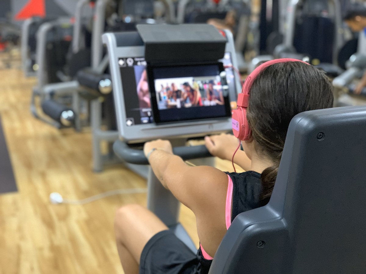 MarkPilgrimZA's tweet image. When it’s my turn to have the girls on the weekend and I want to exercise... I’ve got them to train with me at gym! 👊🏻👏🏻. #AlwaysASolution