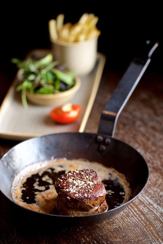 VictoriaOxshott's tweet photo. Our meat suppliers are Aubrey Allen, whose products are in the top 1% of the world. They are committed to sourcing from the UK's areas of outstanding natural beauty, and this is reflected in our guest satisfaction. Here is their website : https://t.co/GapCEEB183

Unshorten https://t.co/DjM4iRtds0