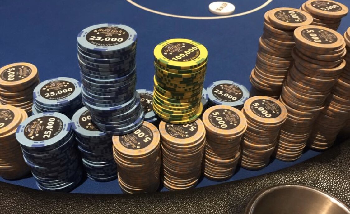 Eric_L_Moffett's tweet photo. Todayโs goal is to turn 145,000 into this @SHRTPoker! #littleslick https://t.co/wmgr9IExtW