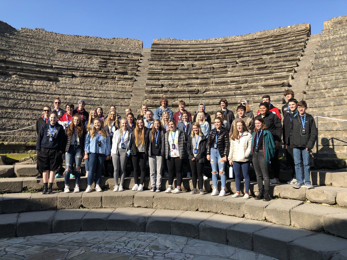 Sunday at Pompei - wow. Just wow. A time capsule with incredible detail #BestStudents #Europe2020 #MountVesuvius