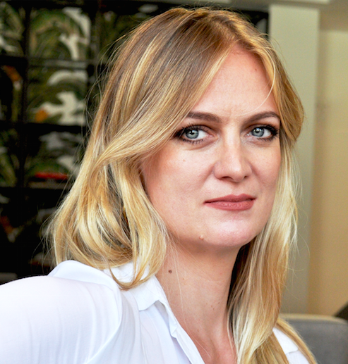 Meet our January Speaker: 🎤Tatjana Krajsic, a seasoned communications manager with 10+ years of experience in PR &amp; Marketing. Her talk on #CMroots is inspired by the social phenomenon of cross cultural kids. Join us on Jan 31st.
#creativemornings #creativemornigsmunich #cmmuc