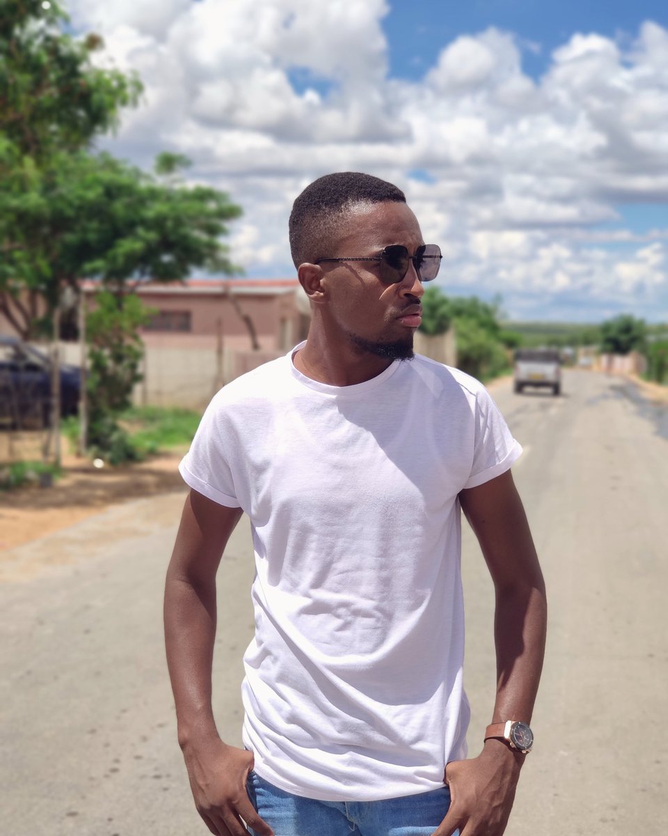 jayden_namibia's tweet photo. Never look into the eyes of the enemy ๐
#MrLegendary https://t.co/zJTQC45pct