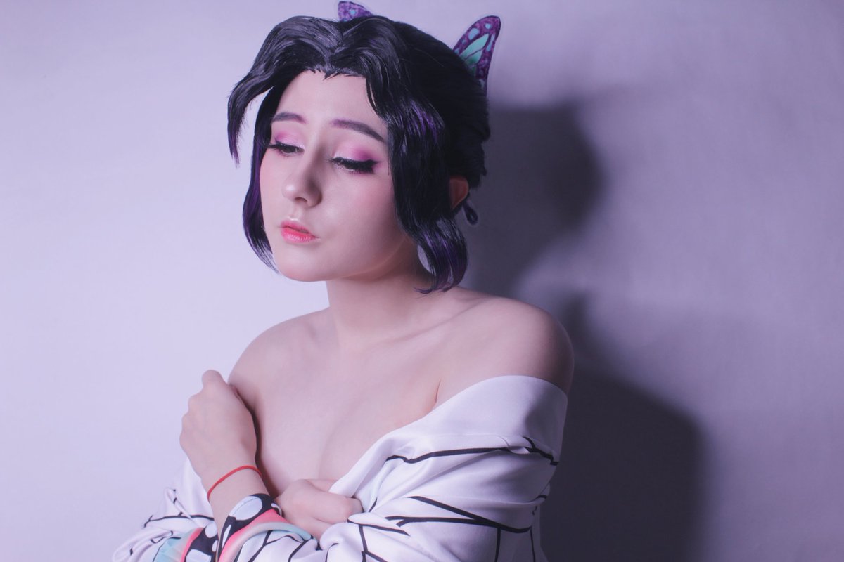 ChiffaCosplay's tweet photo. コスプレ // 鬼滅の刃 //🦋
[you won’t get this butterfly in the collection]

PH/EDIT/WIG/MUA by me
.
#胡蝶しのぶ  
#鬼滅の刃 
#kimetsunoyaiba 
#shinobukochou 
#DemonSlayer https://t.co/zHBep3AXkL