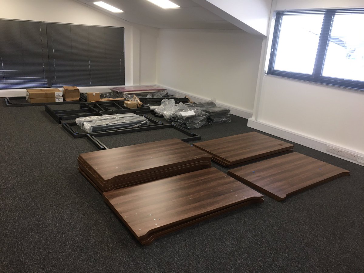 ActivBusinessUK's tweet photo. Busy morning this weekend! Looking forward to sharing the final results of our latest #officefurniture installation next week #officedesign #Buckinghamshire https://t.co/oYllfs6OaL