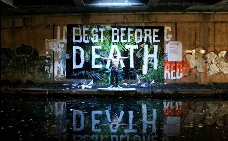 thefabartisans's tweet photo. Thank you @MrPaulDuane @TraceyTM for this great 90-minute Bill Drummond documentary (now available on @BBCiPlayer).
The world should cherish and celebrate this man.
"If you can understand it, it starts to lose its meaning." #BestBeforeDeath
https://t.co/ohNG1nOPbQ https://t.co/RdIkuQDble