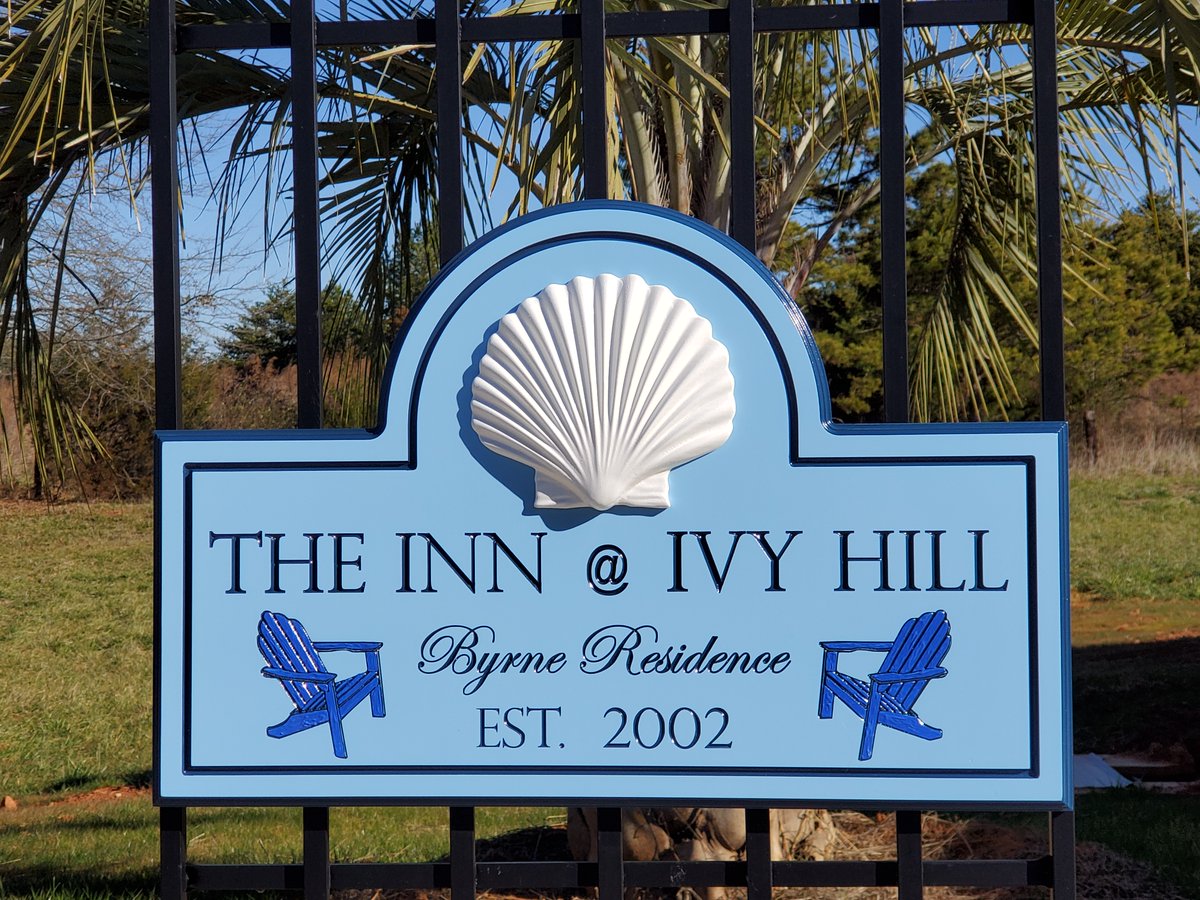 cottage_green's tweet photo. #FigureEightIsland #HanoverNC #Rentals #coastalliving #customsigns #Obx #Surfcity #NorthTopsailBeach #Vrbo #BusinessGrowth #Raleigh #Charlotte #Wilmington OUTDOOR CURB APPEAL VACATION RENTAL SIGNS🌴RENDERINGS PROVIDED🏡COASTAL SIGNAGE🌊#RealEstateInvestors #Business #investors https://t.co/tUNHe97jej