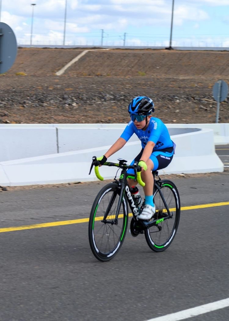 SKYJeddah_Team's tweet photo. ضمن بطولة @saudi_Cycling الاتحاد السعودي للدراجات فئة البراعم والناشئين هواة فاز فريق @SKYJeddah_Team سما_جدة بالسباق على الشكل التالي:1- الاول ادم الشبلي 2- الثاني علي الشبلي 3- الثالث ليث الشبلي @abooda1467 @my_bicycle2 @Taibahcyclist @JeddahCyclists https://t.co/1BeeCZDtwo